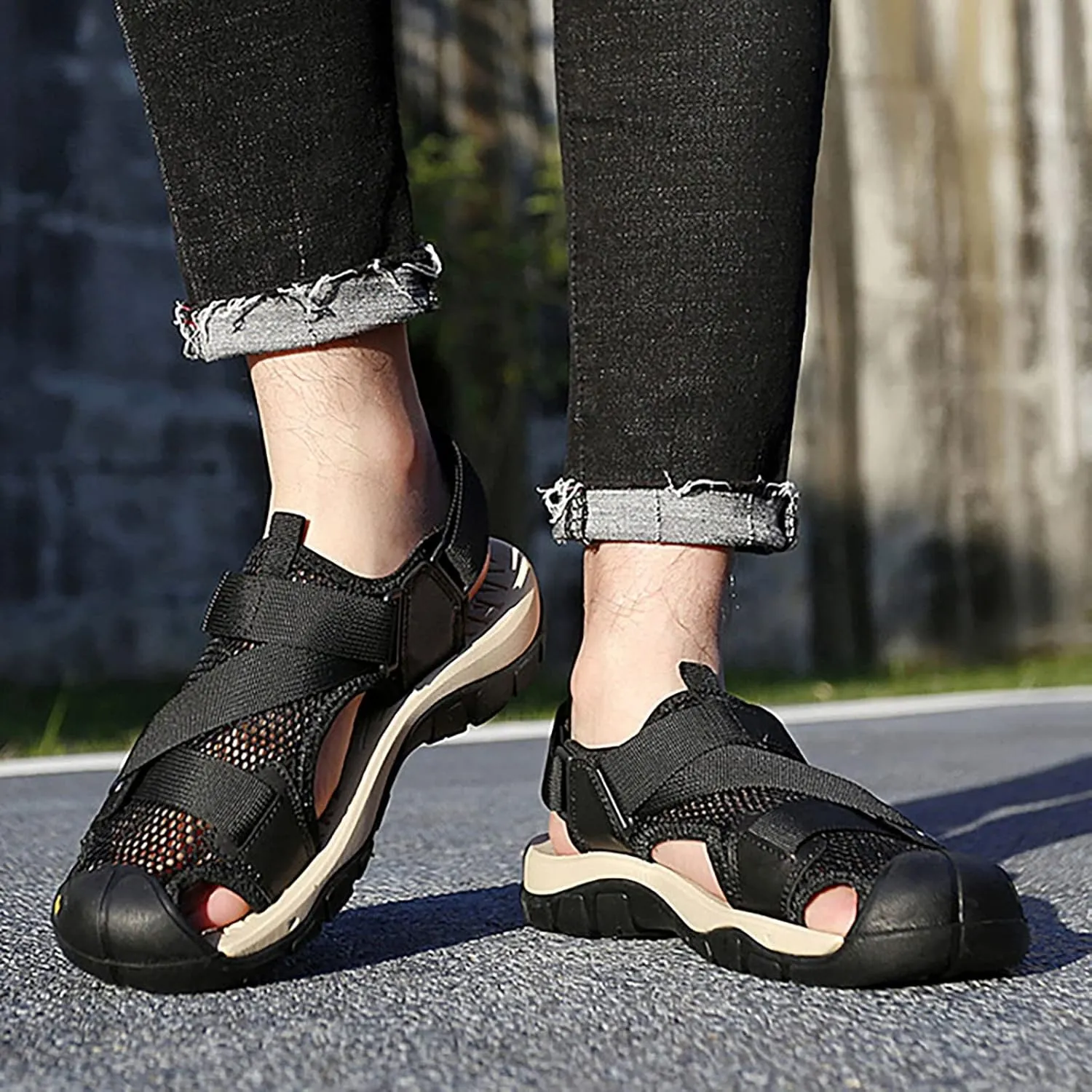 2025 New Andals Men's Breathable Sports Outdoor Beach Shoes Slip Hollow Cowhide Men's Shoes Sandals