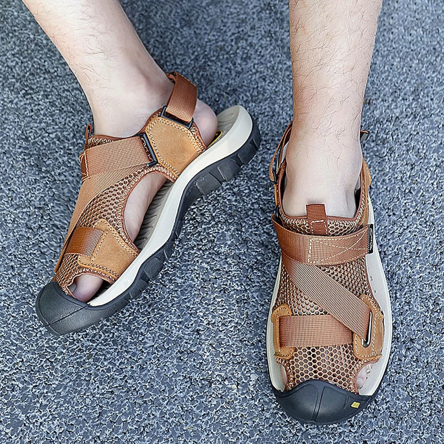 2025 New Andals Men's Breathable Sports Outdoor Beach Shoes Slip Hollow Cowhide Men's Shoes Sandals