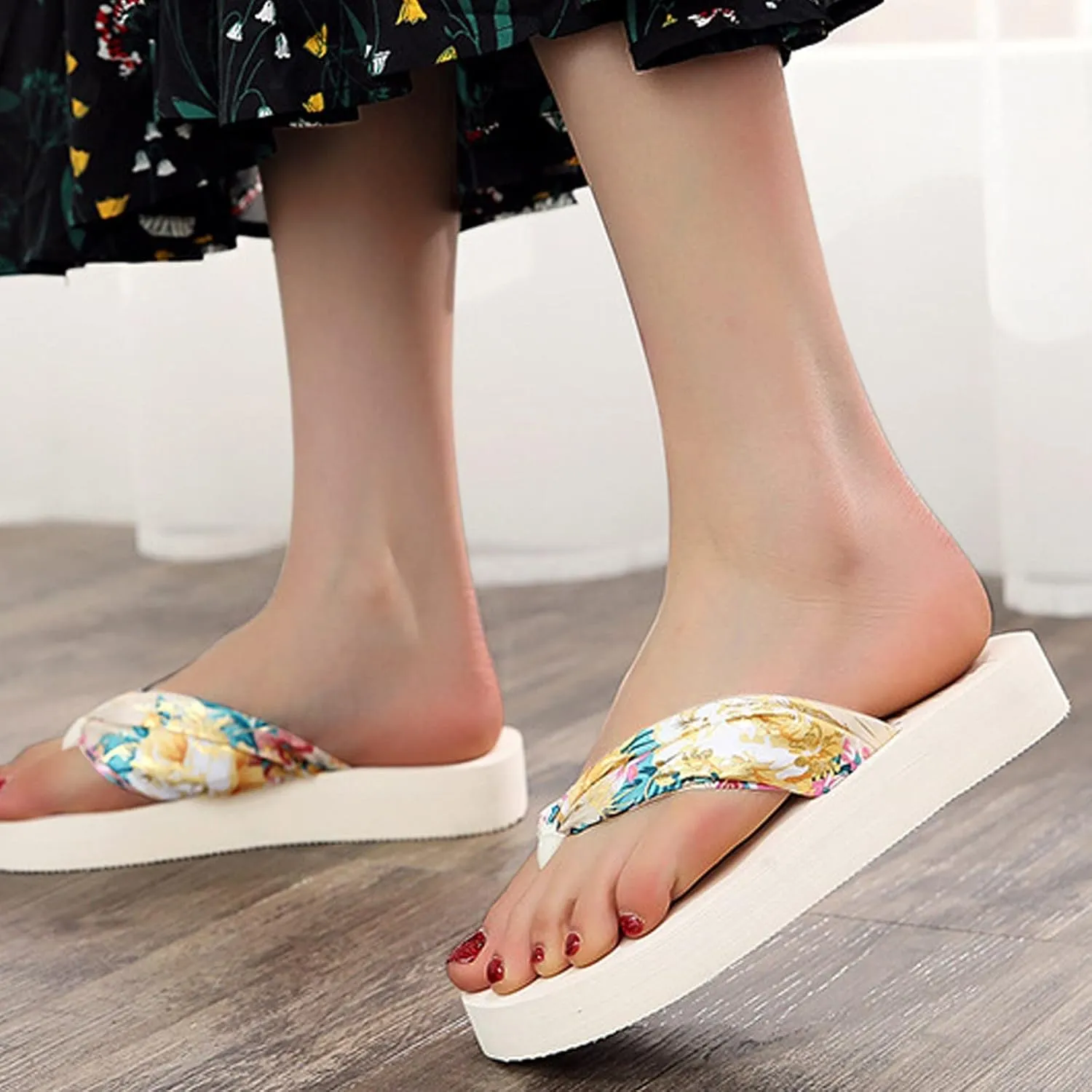 Beach Flip Flops Women Orthopedic Sandals for Women Casual Comfortable Thong Sandal with Arch Support