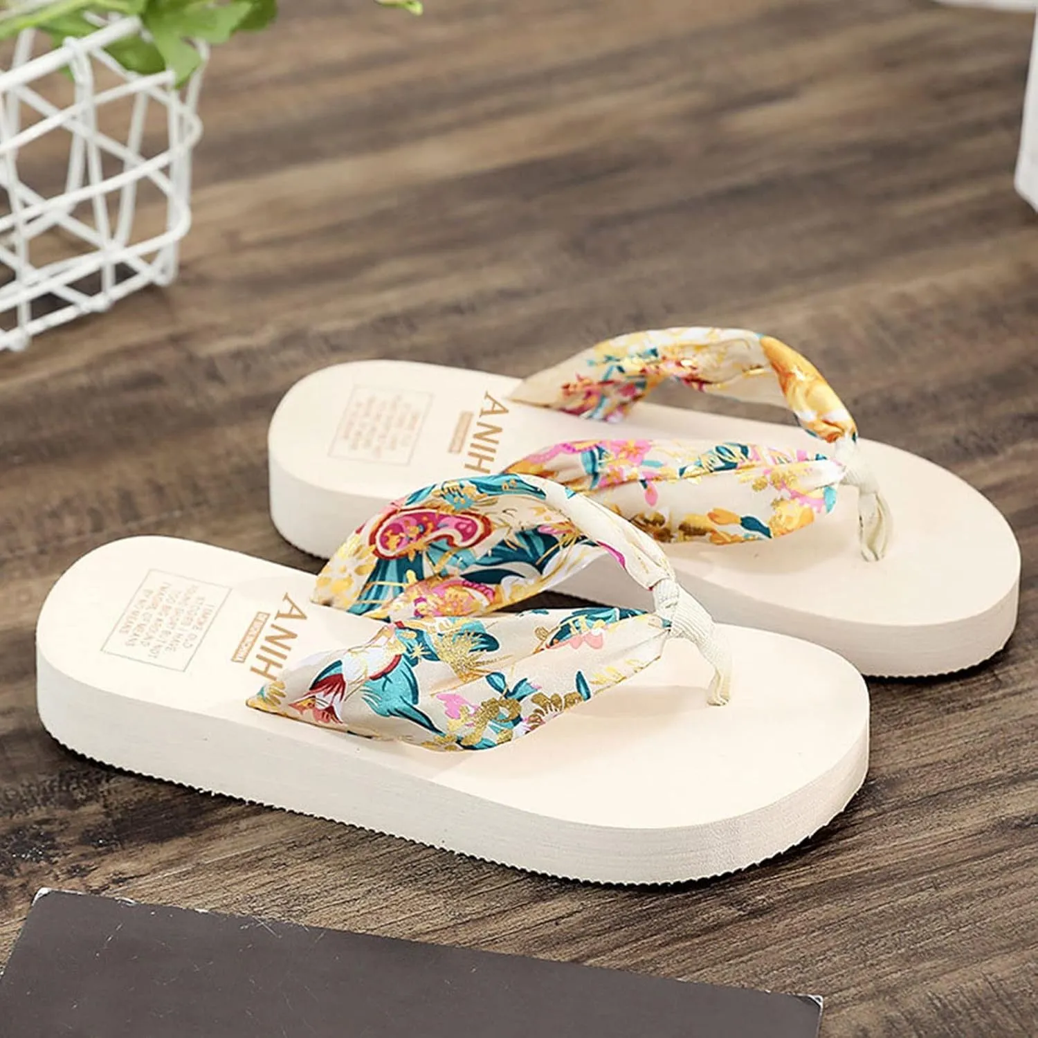 Beach Flip Flops Women Orthopedic Sandals for Women Casual Comfortable Thong Sandal with Arch Support