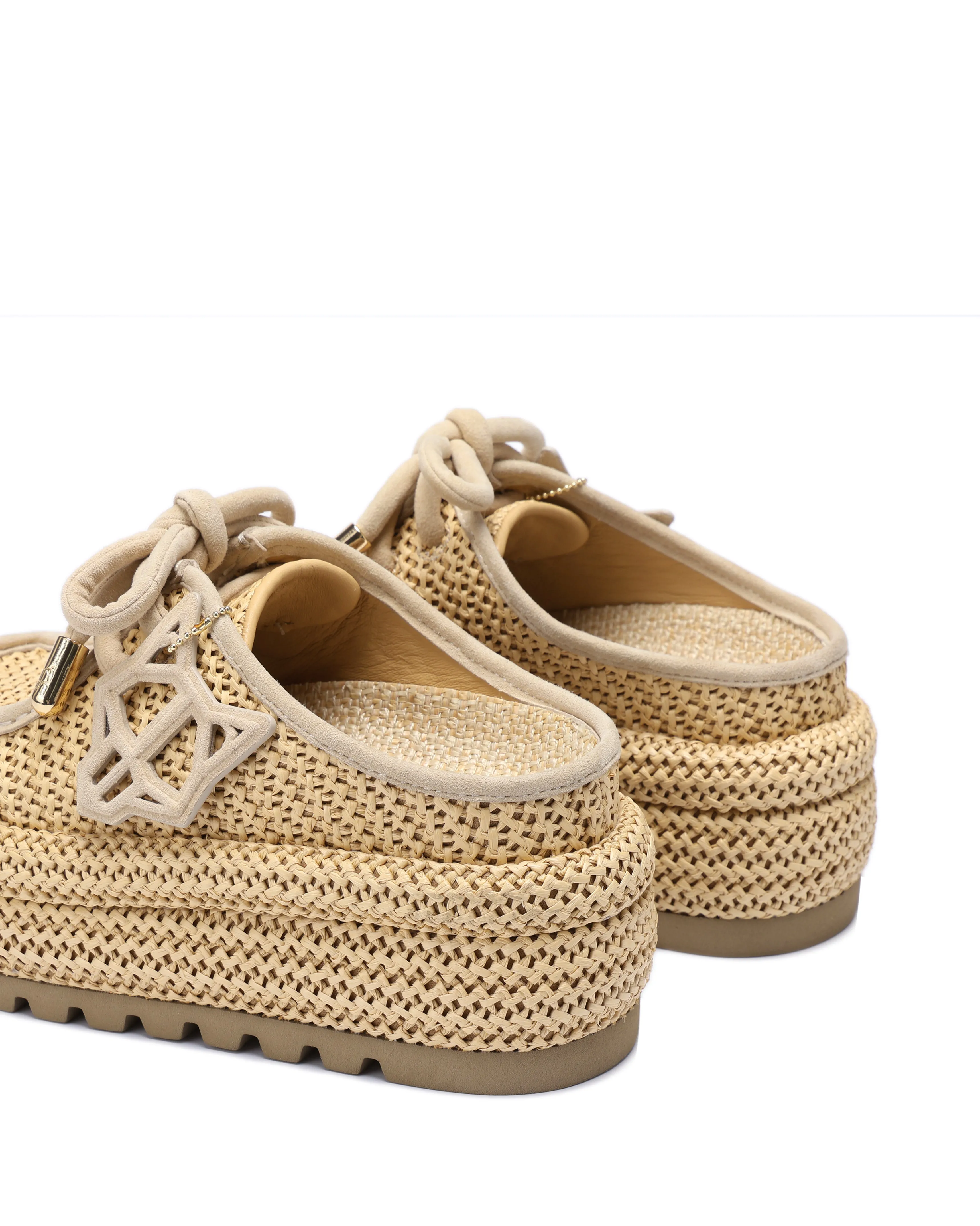 Blizzard Raffia Weave