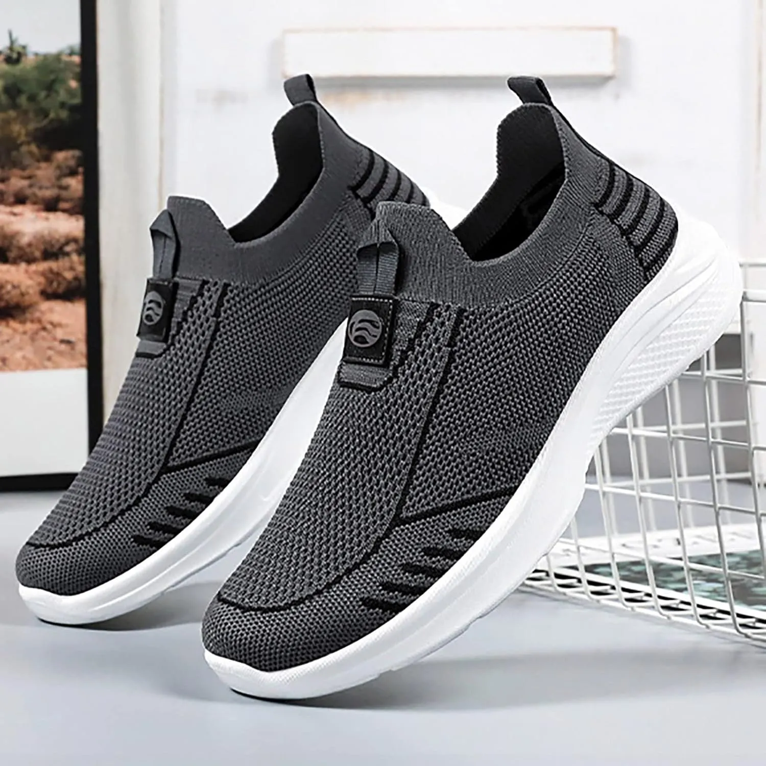 Breathable Dress Sneaker Men's New Flying Weave Walking Shoes Breathable and Comfortable Men's Casual Jogging Summer