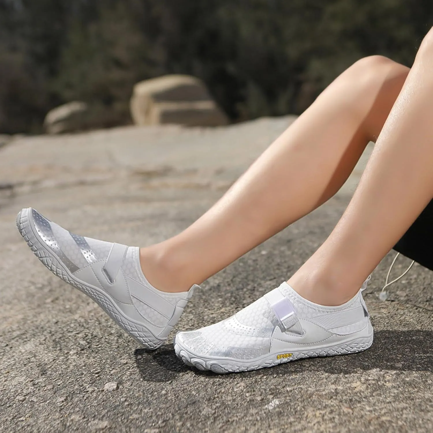 Couple Sports Shoes Outdoor Wading Non Slip Beach Diving Shoes Swimming Riding Fitness Plus Baseball Mens Sneaker