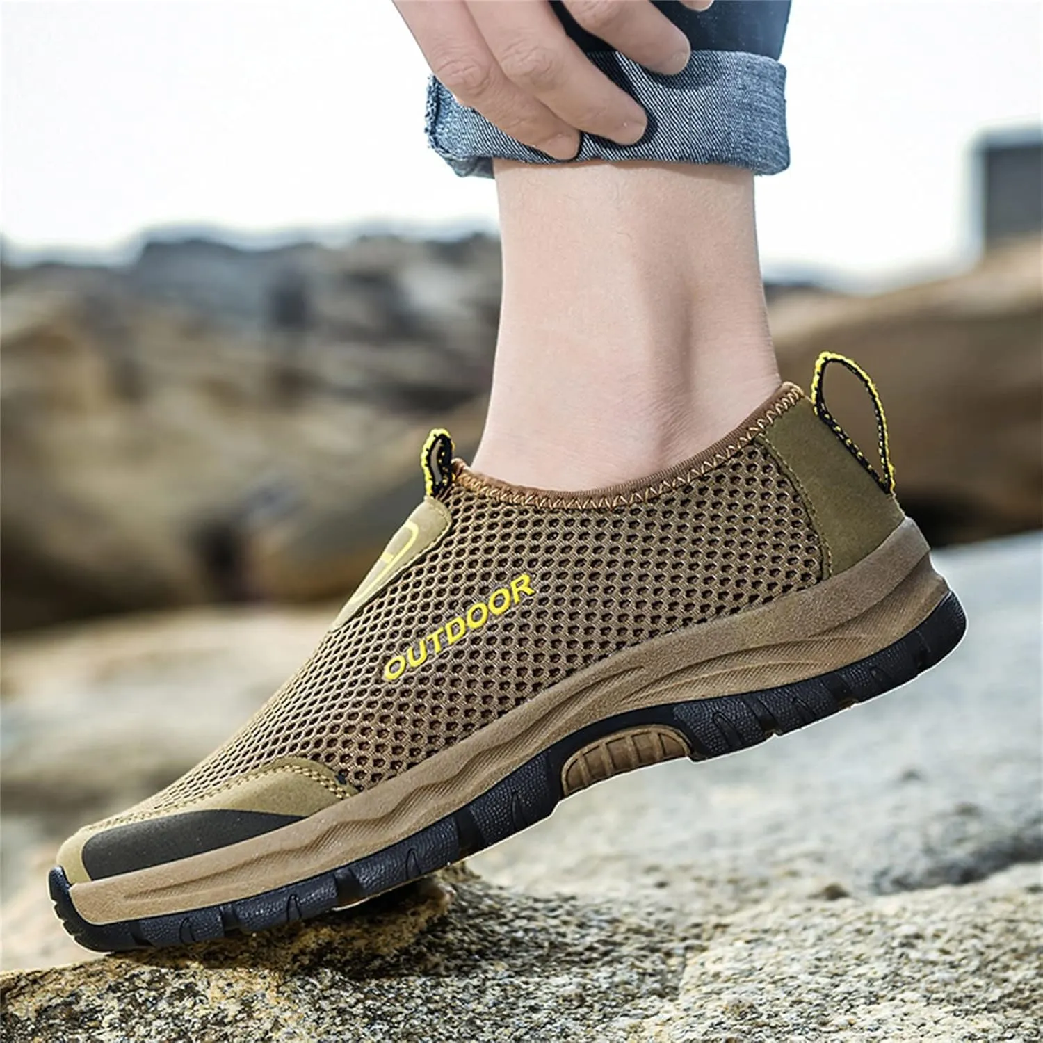 Fashion Sneaker Lace-Up Fashion Spring and Summer Men Sports Shoes Hiking Shoes Hollow Mesh Breathable Slip On