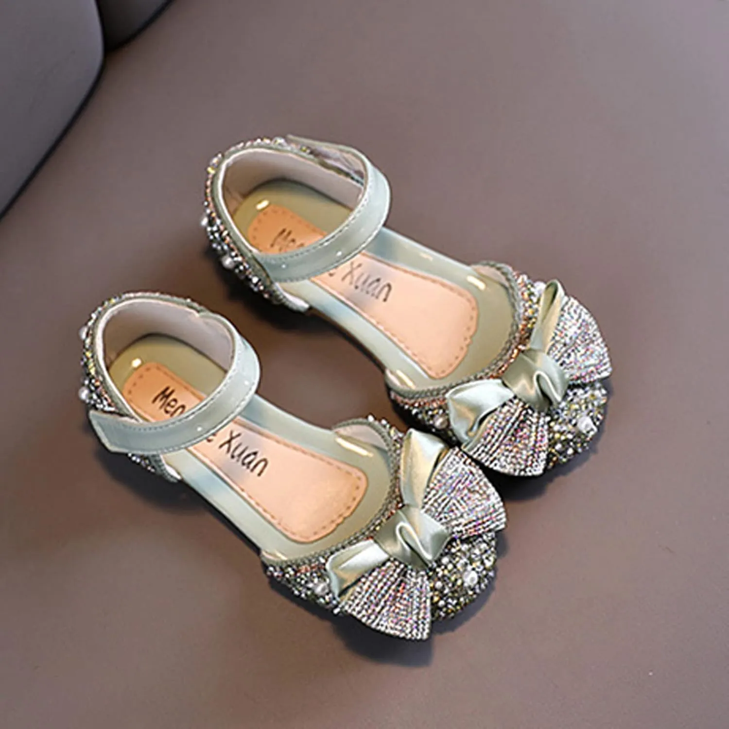 Fashion Spring and Summer Children Dance Shoes Girls Dress Show Princess Shoes Pearl Bowknot Kids Squeaky Shoes Girls