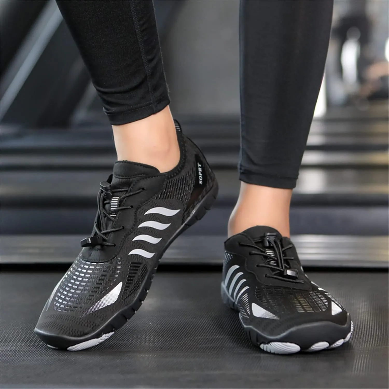 Fashion Summer Water Shoes Men Quick Drying Swimming and Diving Shoes Hiking and Tracing Chukka Sneaker Sandals