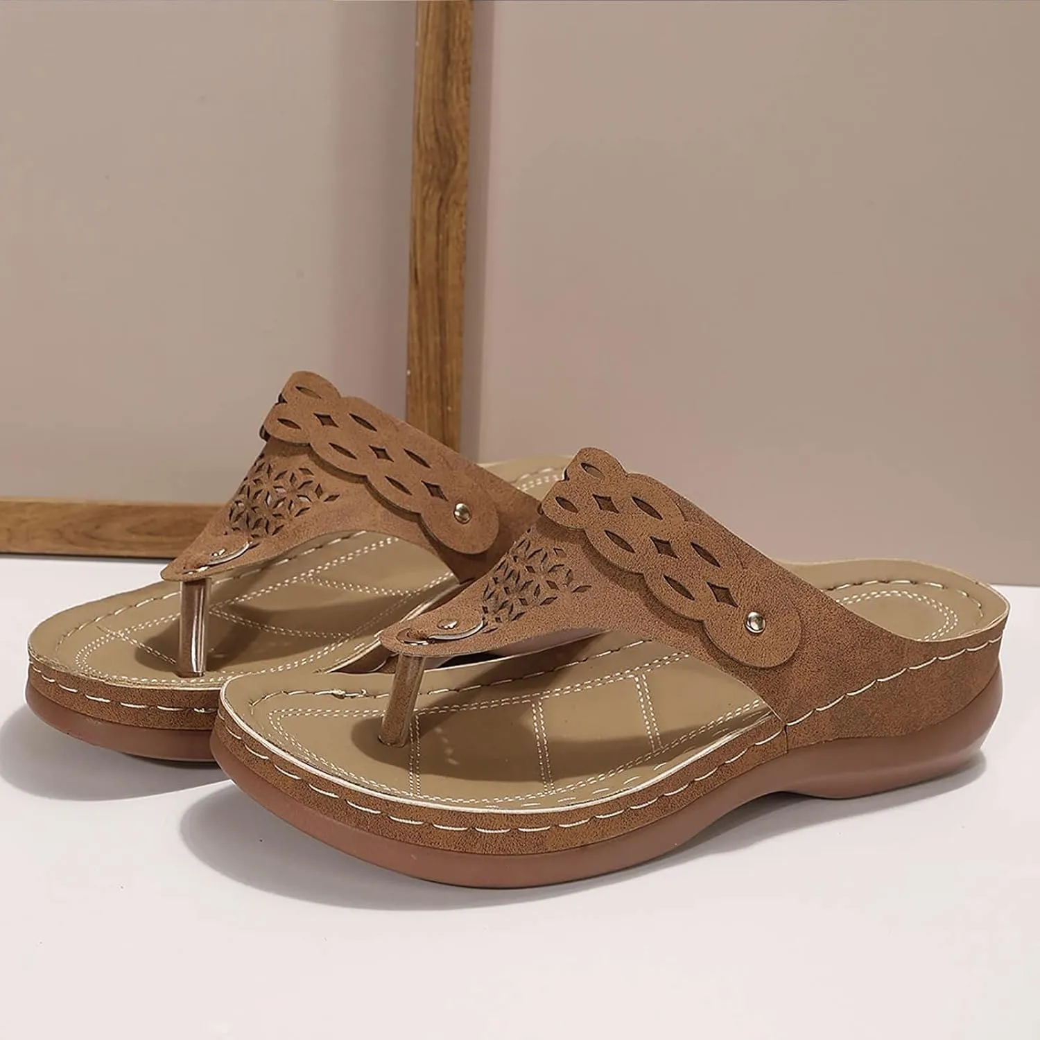 Flip Flops for Women 2025 Open Toe Orthopedic Sandals Slip On Soft Cushion Slippers Plantar Fasciitis Arch Support Shoes Comfort Hollow Out Vamp Summer Sandals Casual Vacation Beach Mules