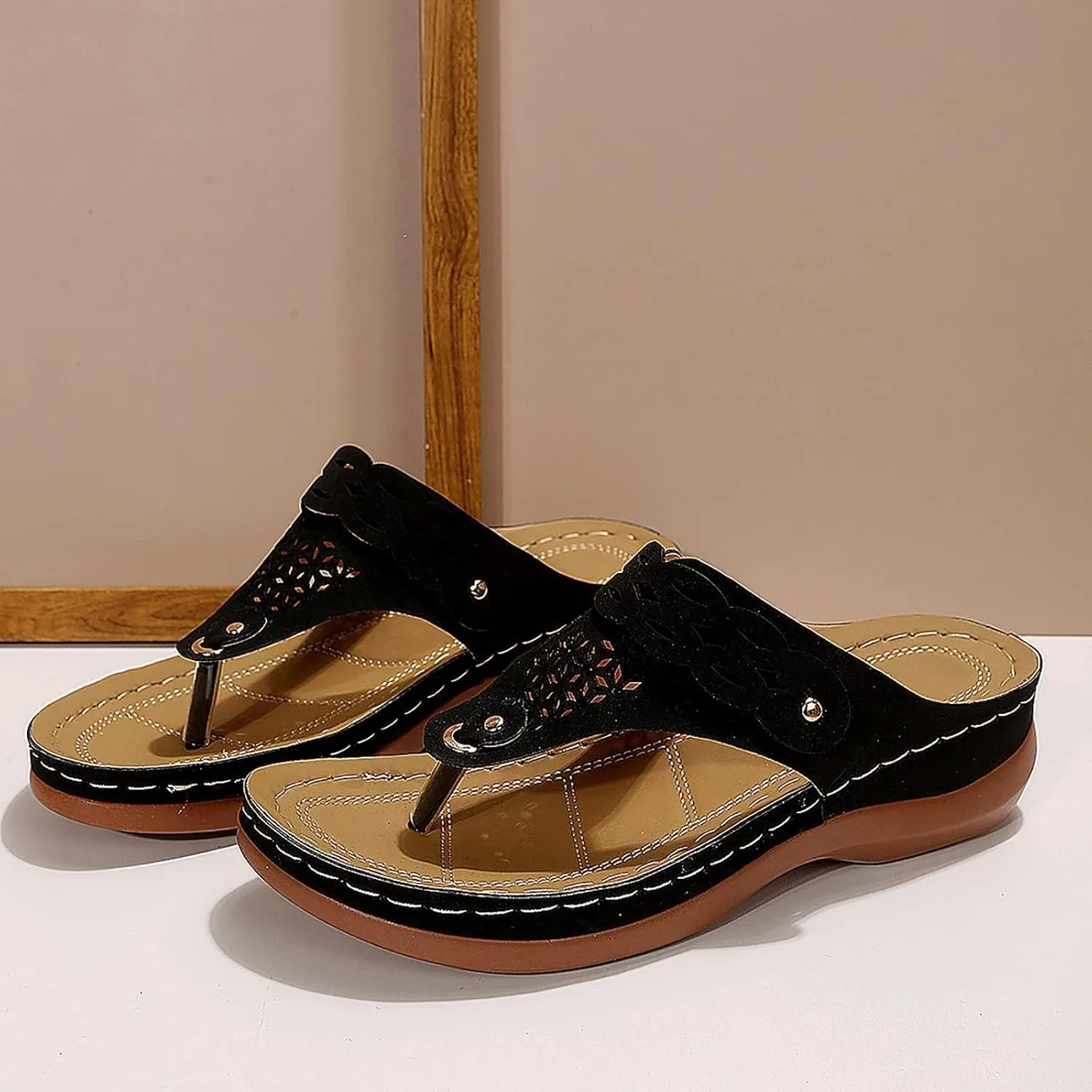 Flip Flops for Women 2025 Open Toe Orthopedic Sandals Slip On Soft Cushion Slippers Plantar Fasciitis Arch Support Shoes Comfort Hollow Out Vamp Summer Sandals Casual Vacation Beach Mules