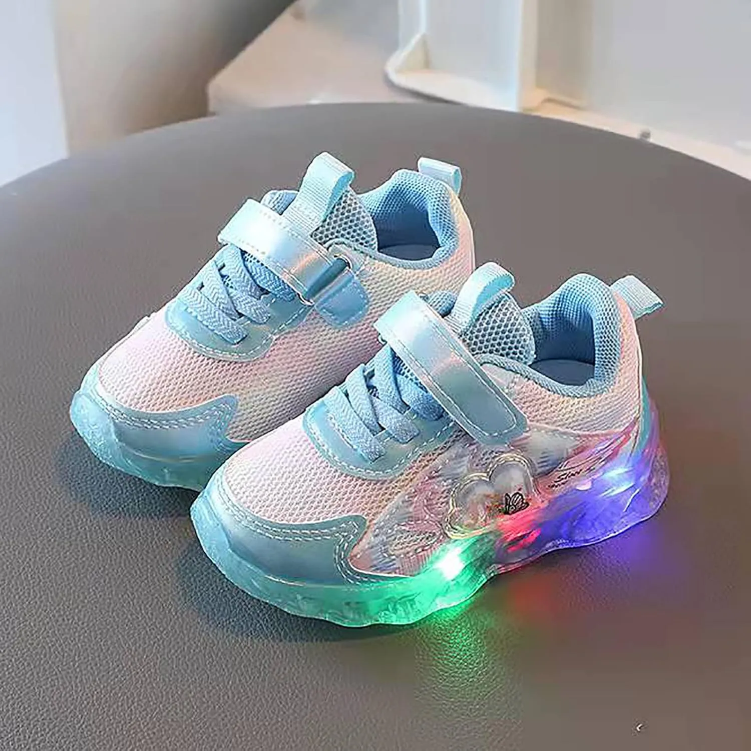 Kids Light up Shoes Children Tennis Shoes Toddler Lightweight Anti-Slip Small White LED Shoes Baby Boys Girls Sport Sneakers