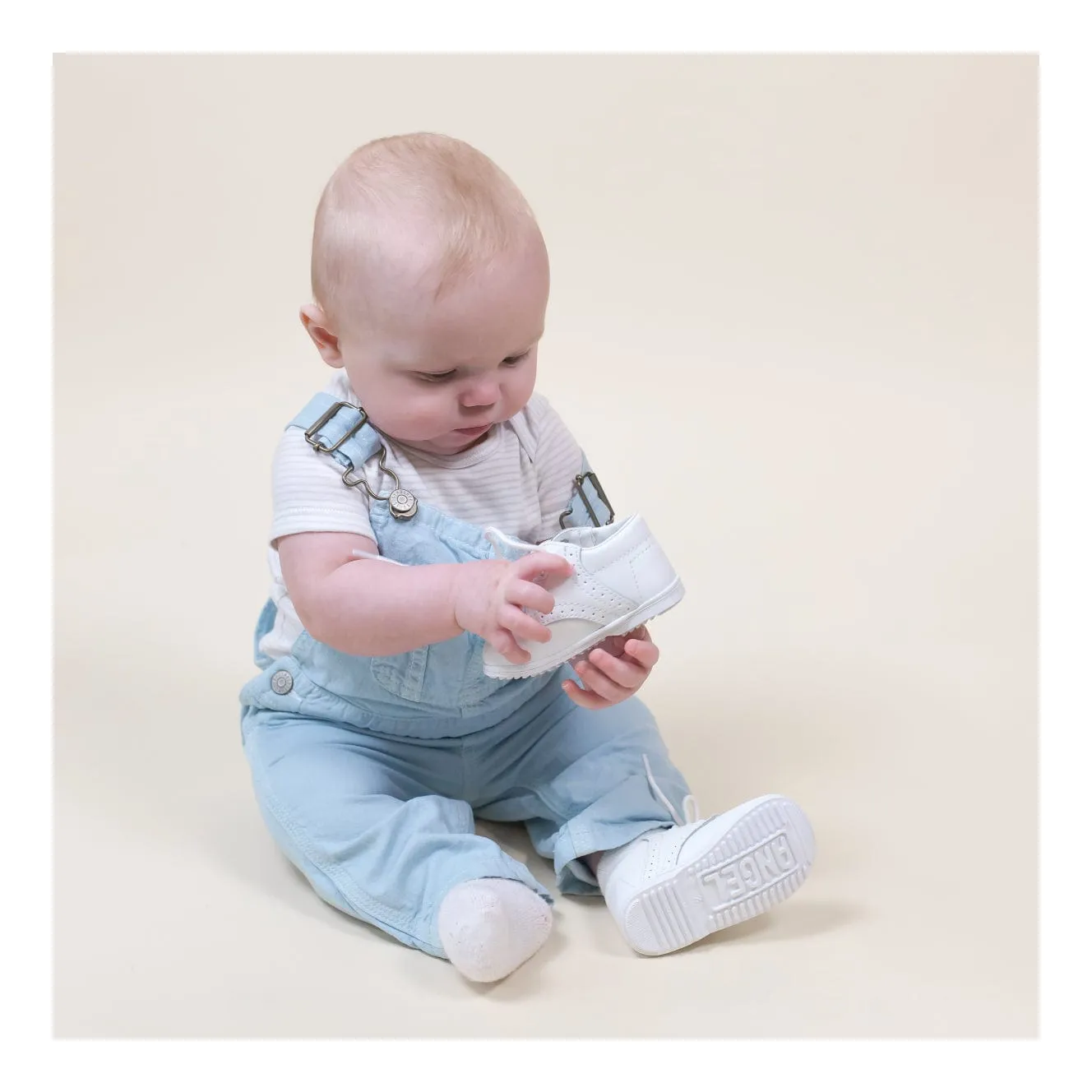 L'Amour James Boy's White Leather Lace Up Shoe