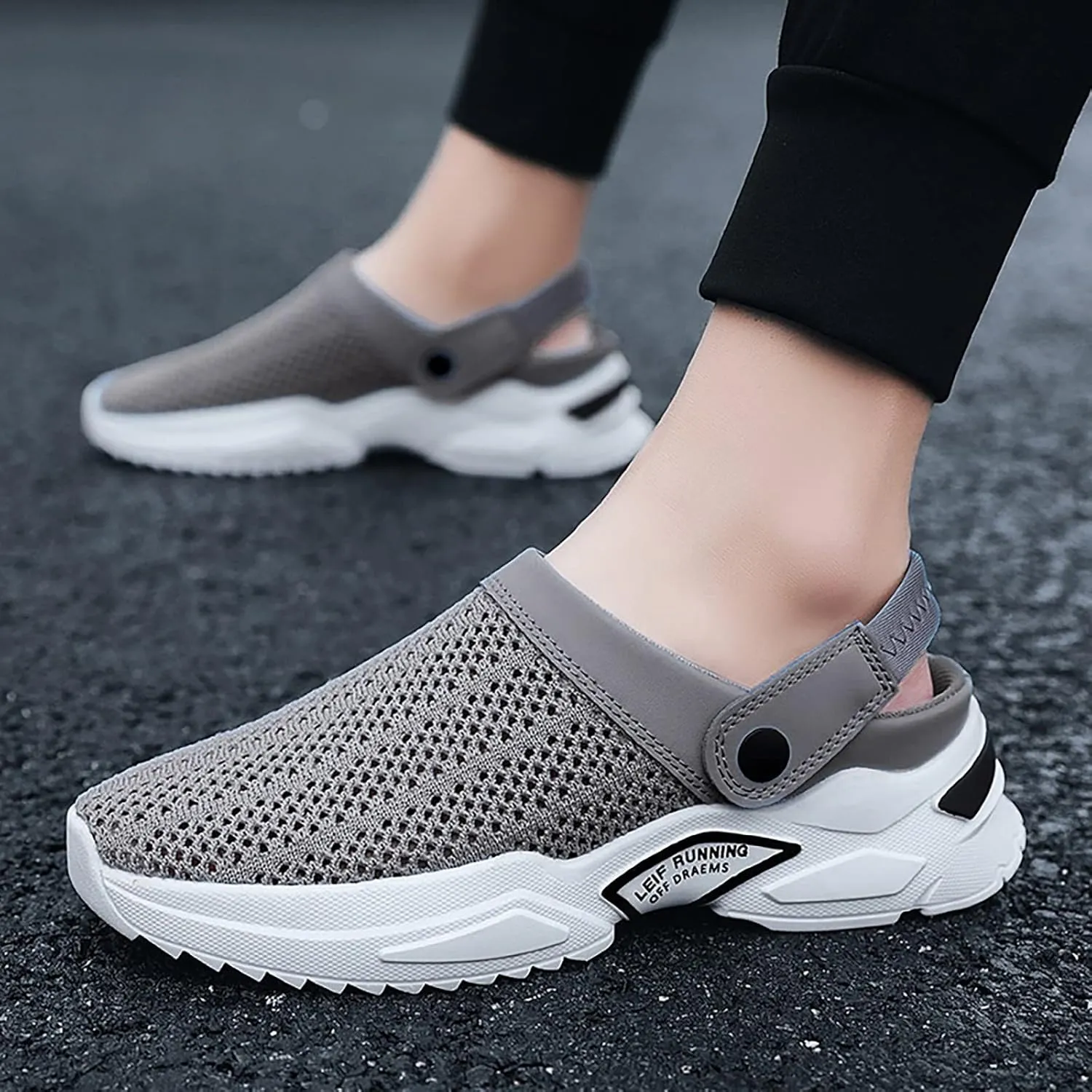 Men Casual Soft Flat Slippers Breathable Lightweight Walking Shoes Fashion Sandals Men Sandals