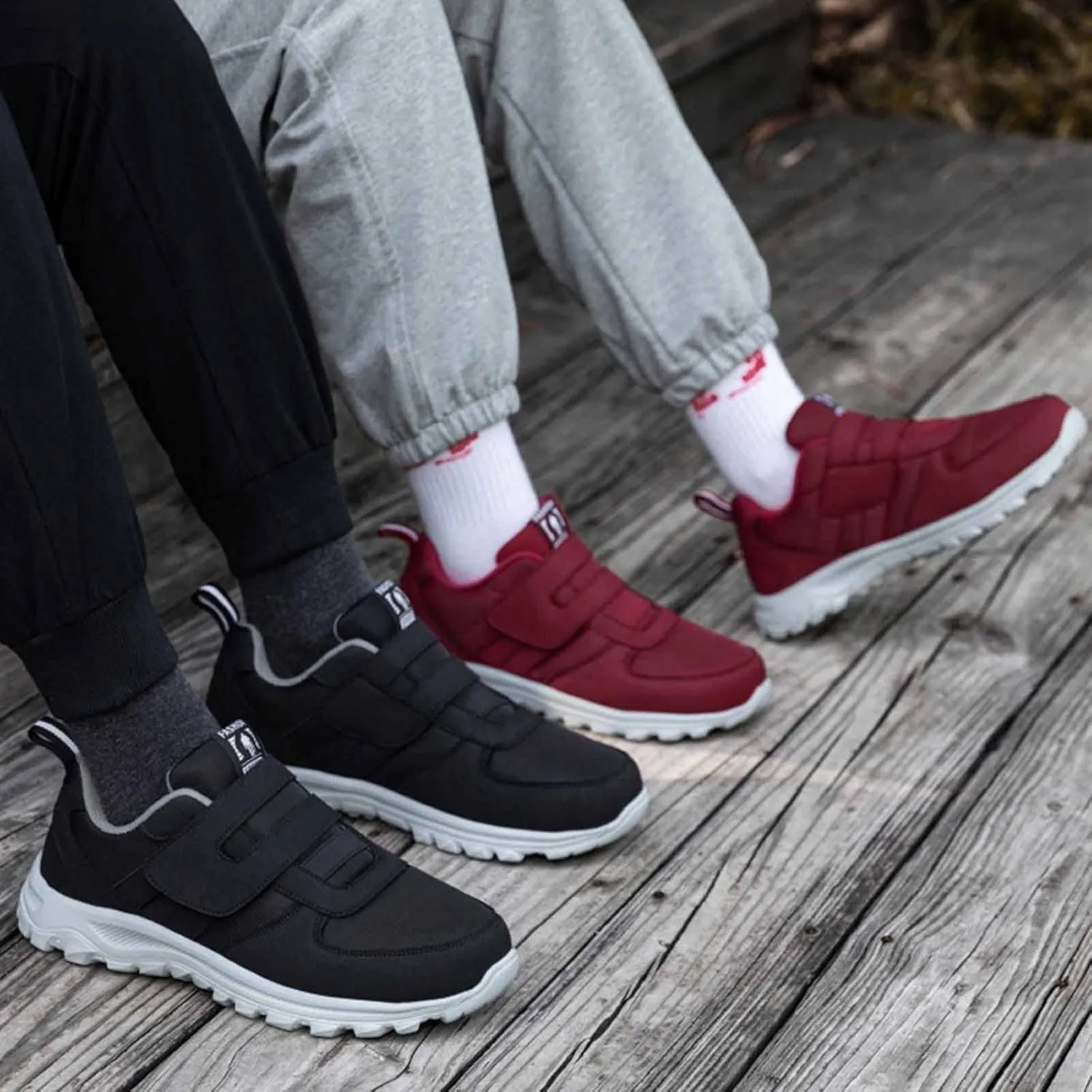 Men's Fashion Sneakers Couple Models Men's Middle and Elderly Light and Comfortable Non Slip Hook Loop Walking Sport