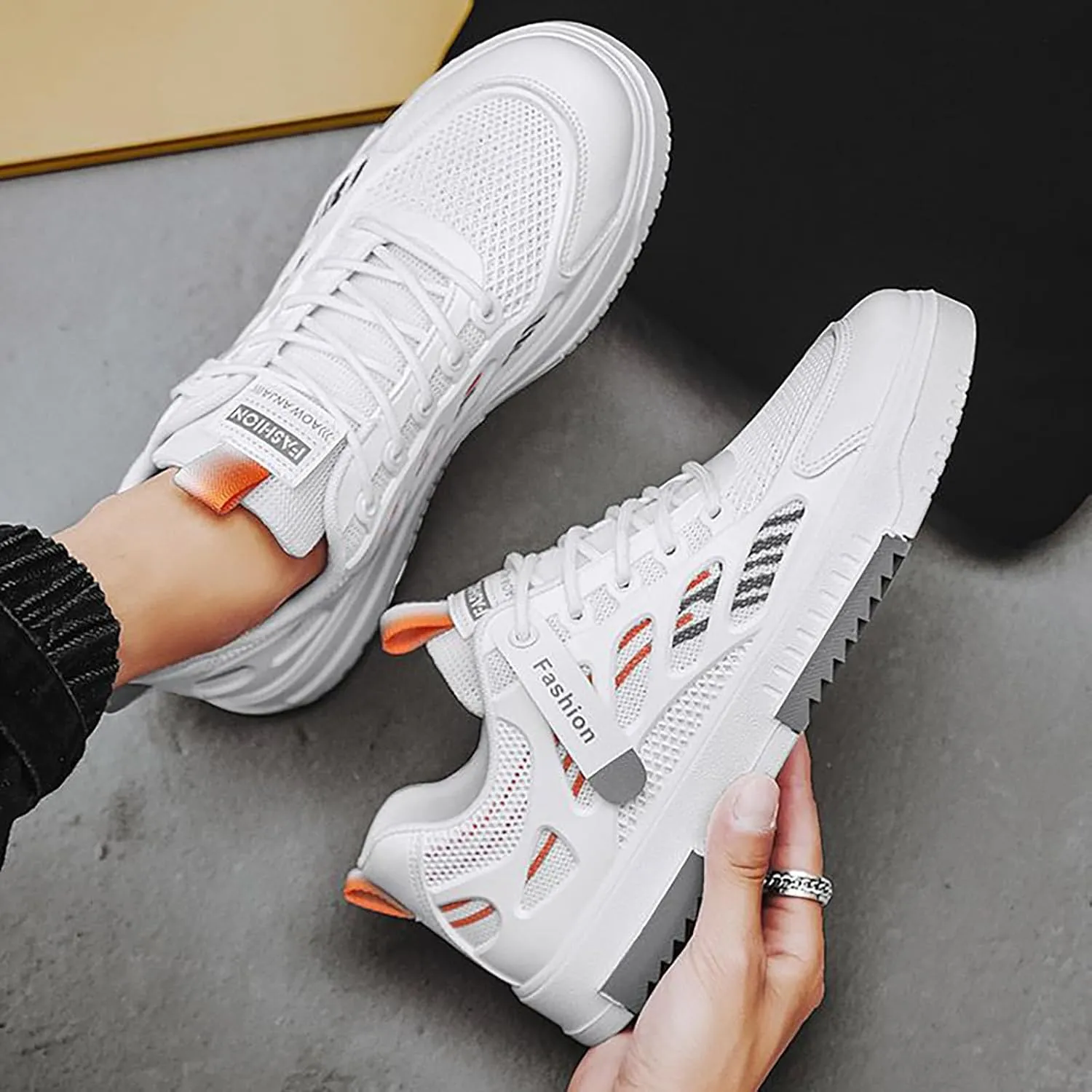 Men's Shoes 2025 Summer New Small White Men's Hundred Shoes Models Lightweight Suede Classic Sneaker