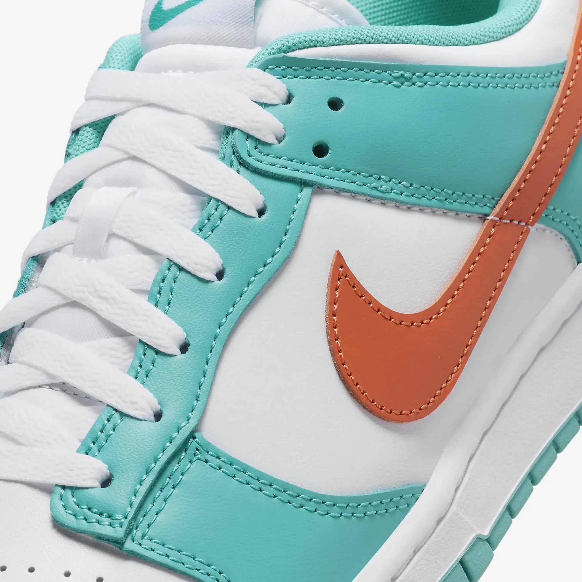 Nike | DUNK LOW RETRO  { WHITE/COSMIC CLAY-DUSTY CACTUS