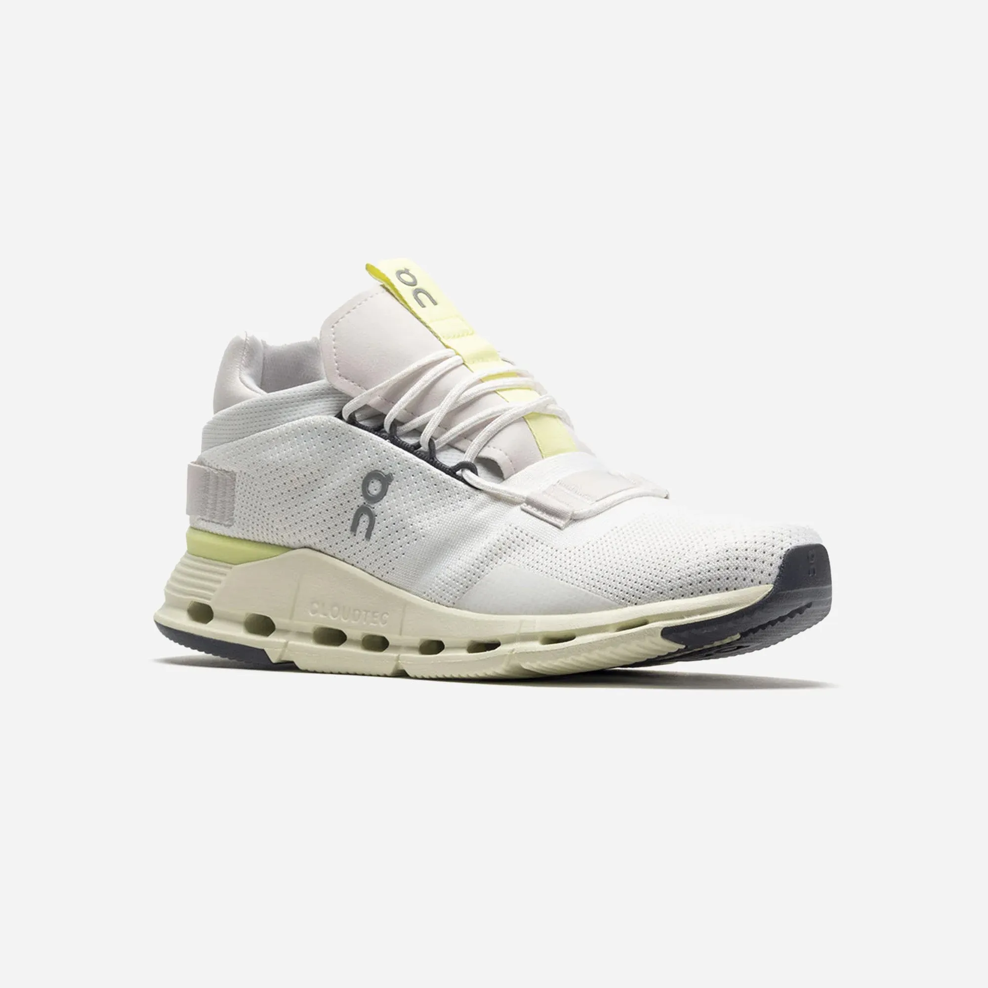 On Running Cloudnova Undyed-White Seedling