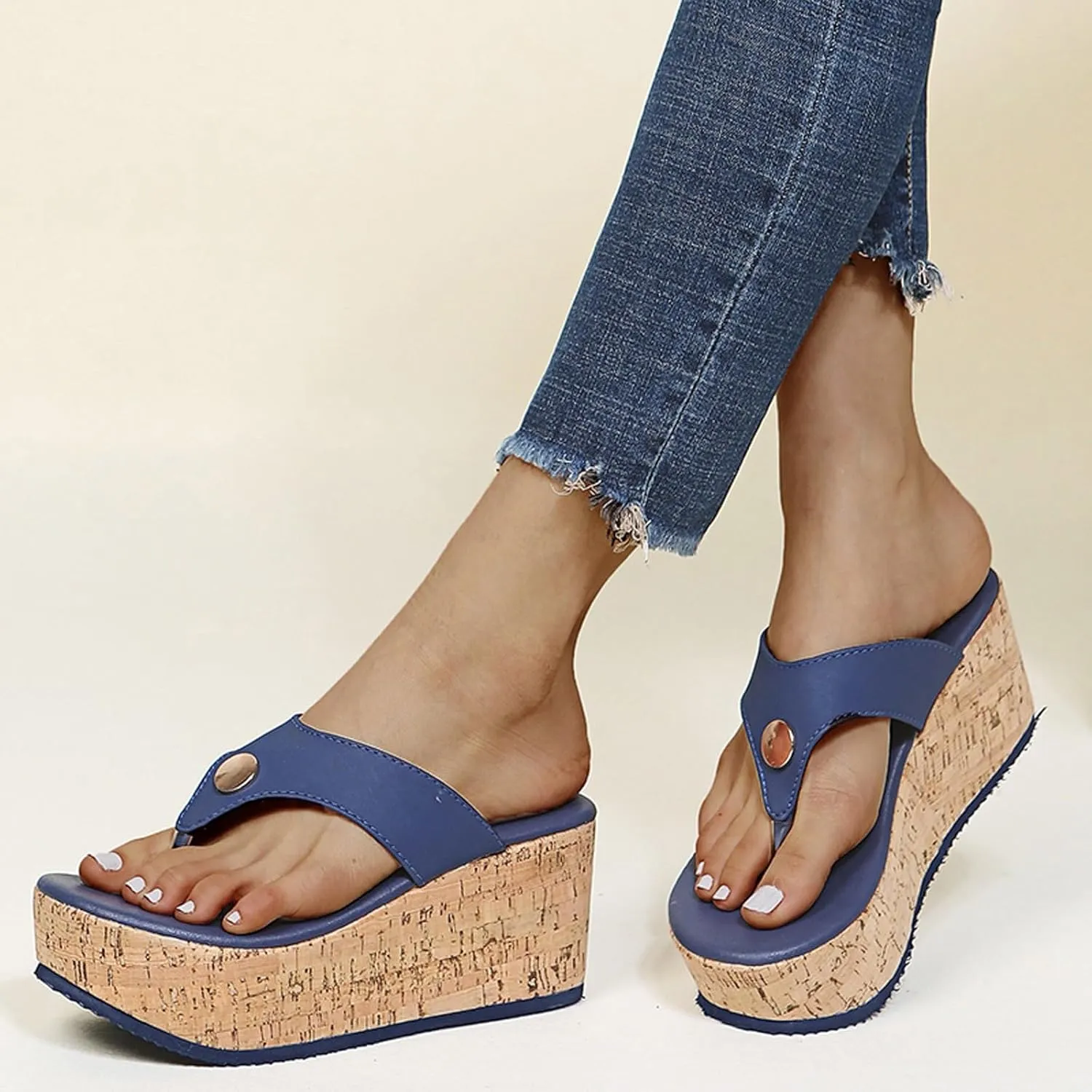 Sandals for Women Flip Flops with Arch Support for Women Women's Beach Flip Flop Super Lightweight and Soft