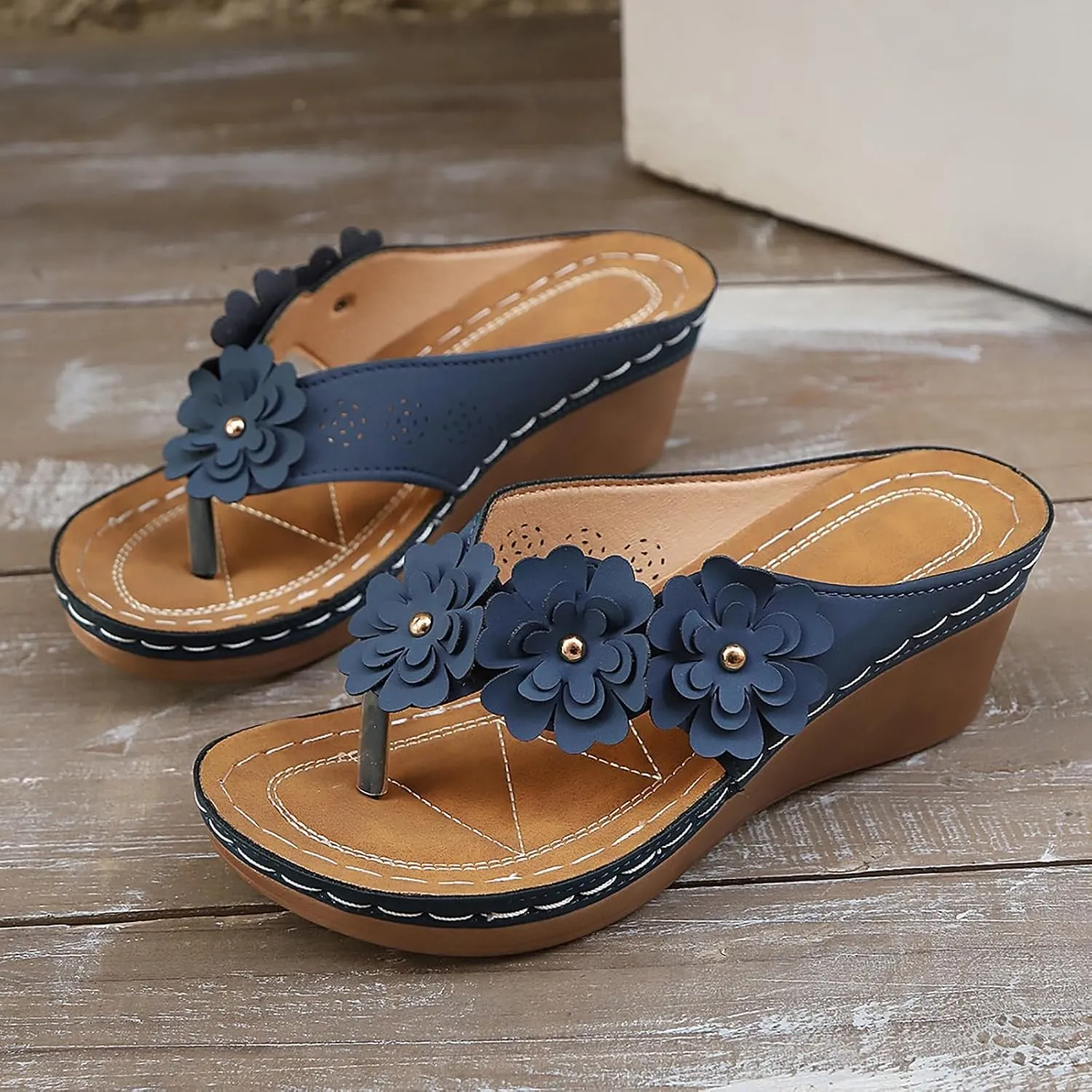 Summer Sandals for Women Platform Flip Flops Arch Support Sandals Fashion Flowers Slip On Flip Flops 2025