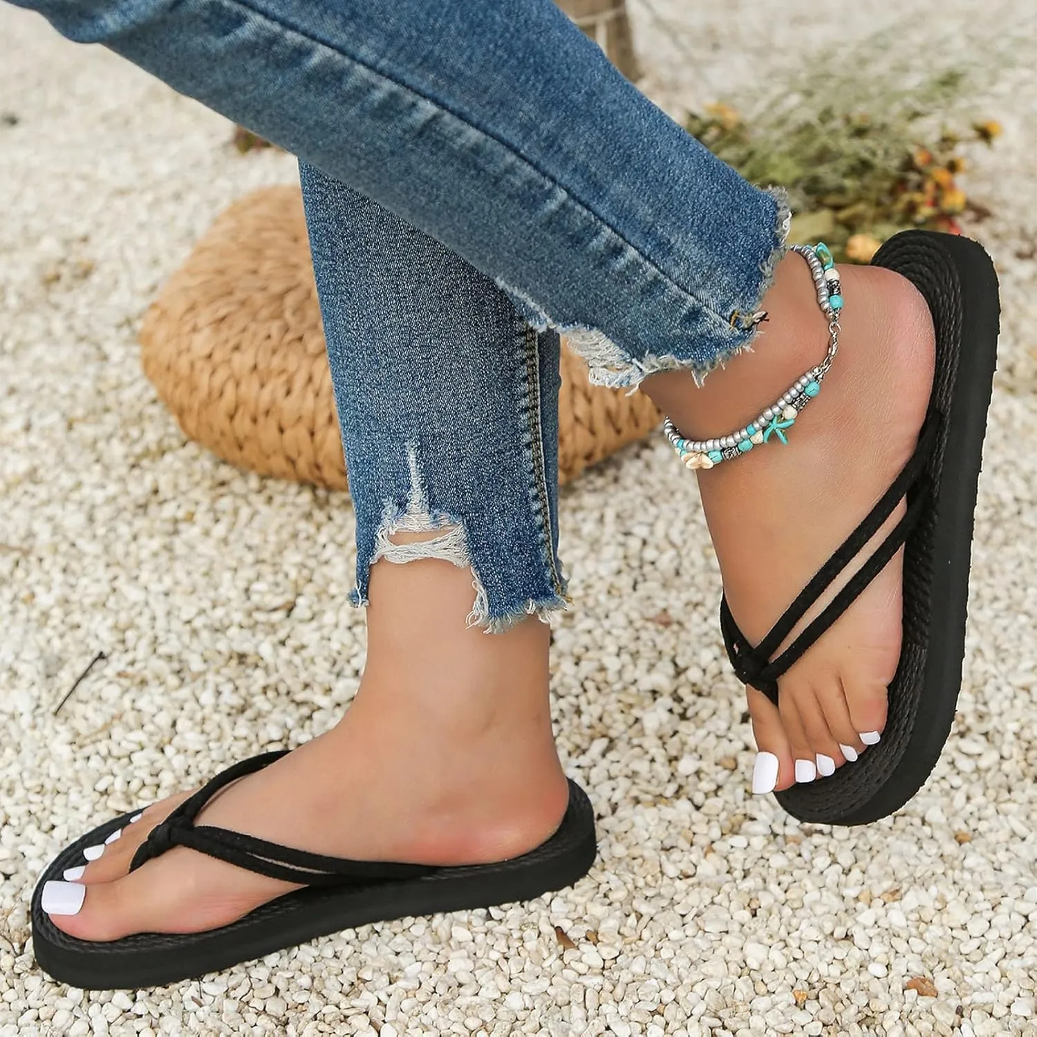 Thong Sandals for Walking Women Flat Slippers Fashion Clip Toe Beach Herringbone Slippers Flat Shoes Casual Sandals