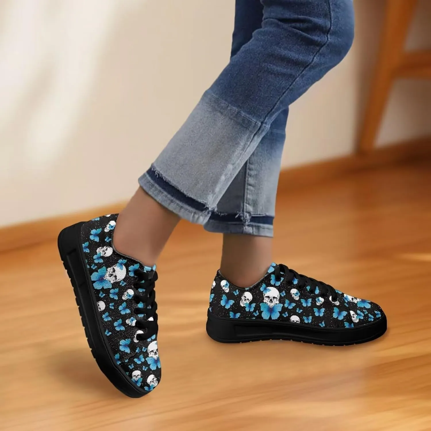 Women Classic Fashion Sneakers Lace Up Low Top Canvas Casual Sneakers Lightweight Breathable Comfort Wide Toe Shoes