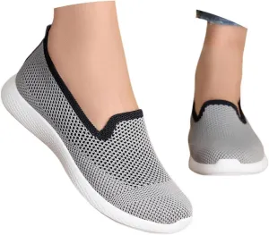 Women's Casual Shoes Comfortable Slip On Footwear Daily Wear Breathable Mesh Design Casual Slip on Tennis Shoes