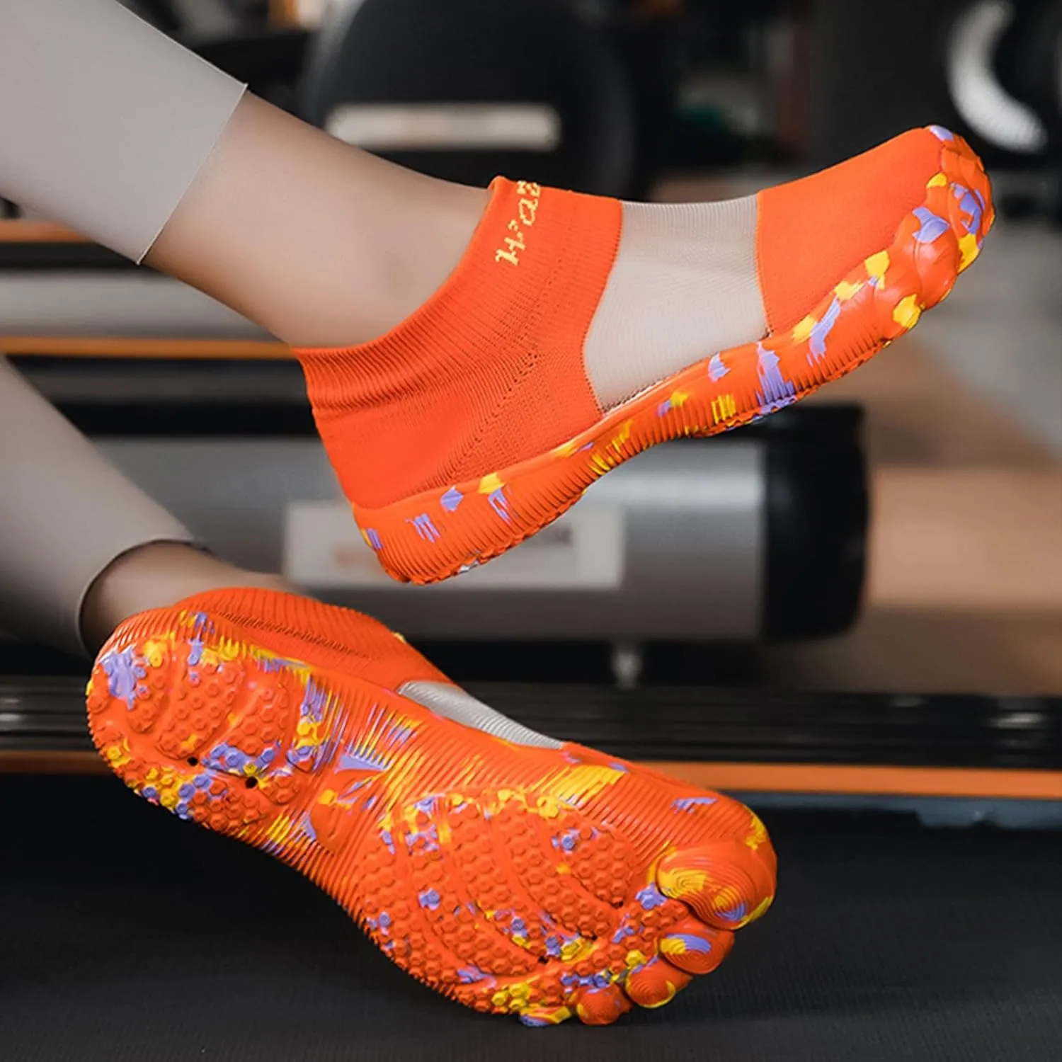 Women's Fashion Sneakers Quick-Dry Barefoot Beach Swim Shoes Unisex Athletic Hiking Shoes Comfy Casual Non Slip Lightweight Breathable Sneakers
