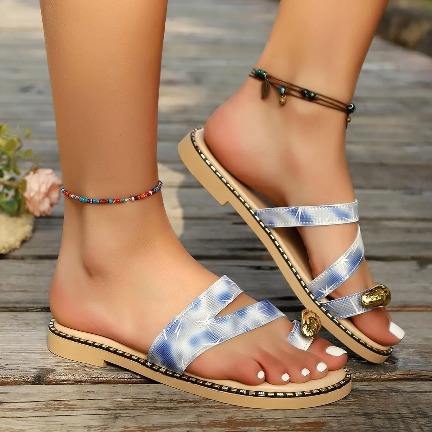 Womens Flat Sandals Comfortable Flip Flops Slide Sandals Summer Beach Shoes With Metal Decoration Born Women