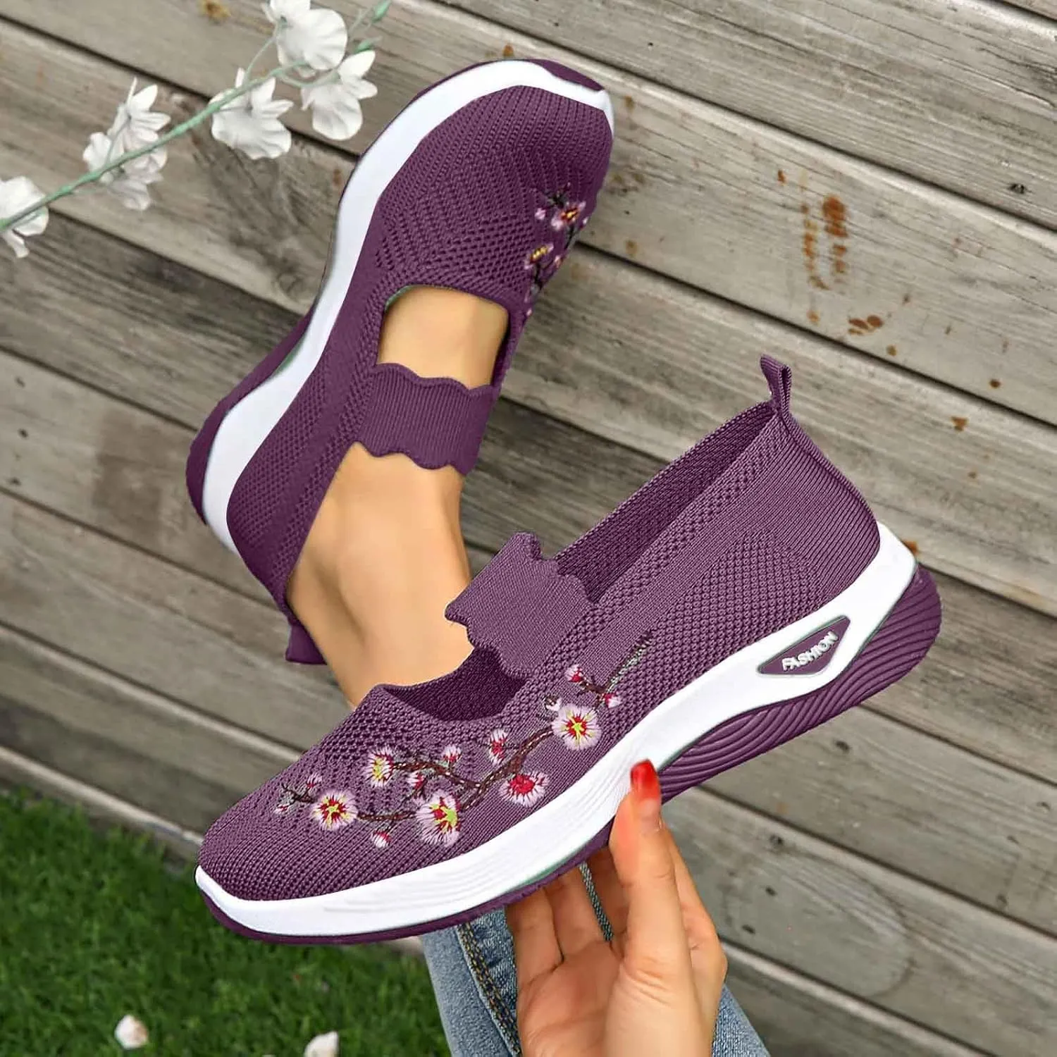 Women's Knitted Mesh Flat Loafers Slip-On Breathable Comfortable Low Top Sport Shoes Fashion Casual Basketball Shoes